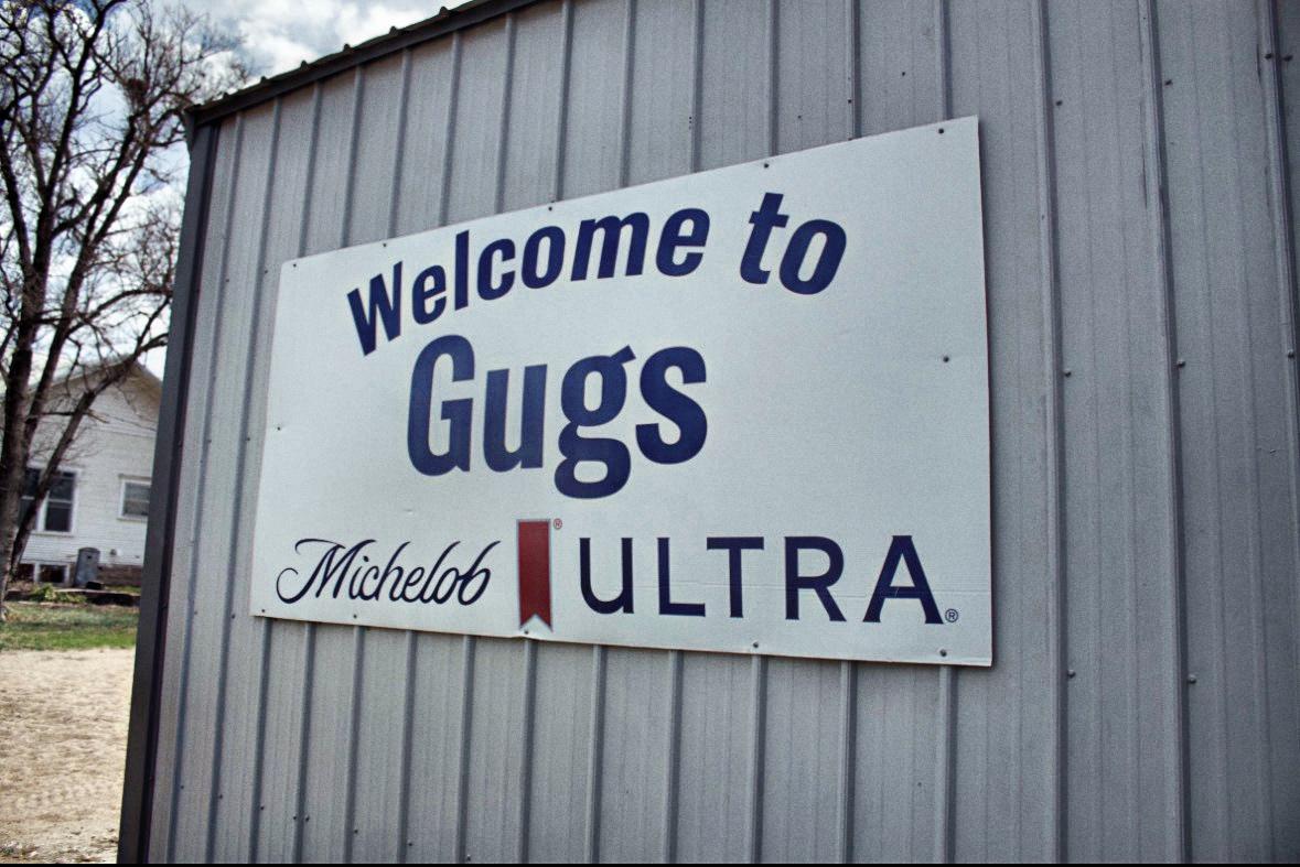 Gug's Bar & Grill
